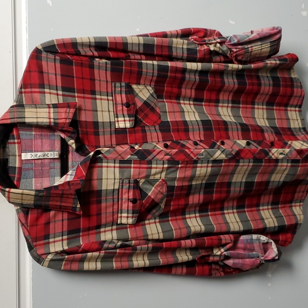Women's XL Flannel Button Up Shirt